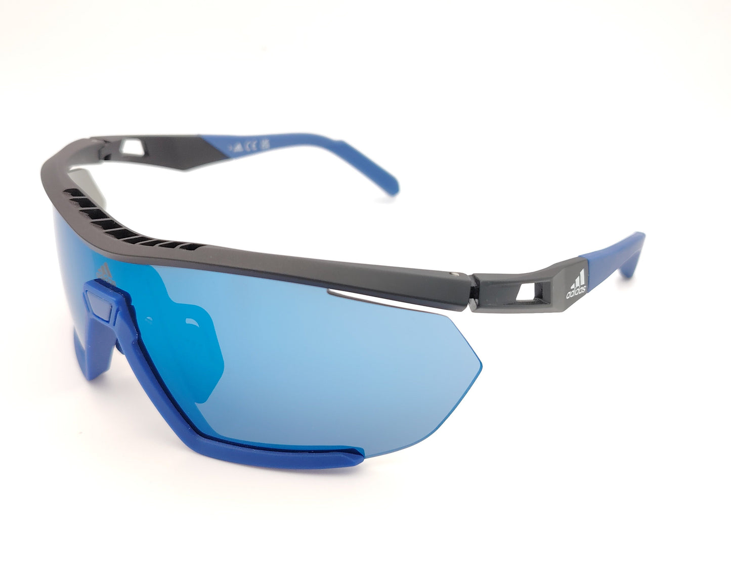 adidas sp0072 05x gafas de sol de de estilo deportivo, pantalla semi al aire, con pasta negra mate en la parte superior y azul mate en la inferior, lentes de espejo azul