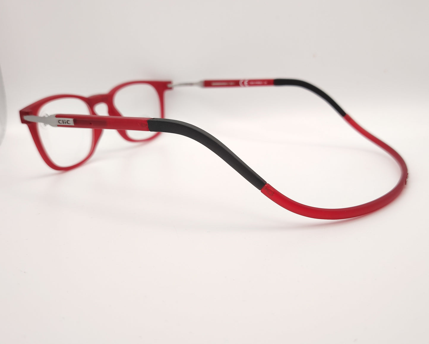 gafas clic flex de lectura con montura roja translúcida y graduación más dos