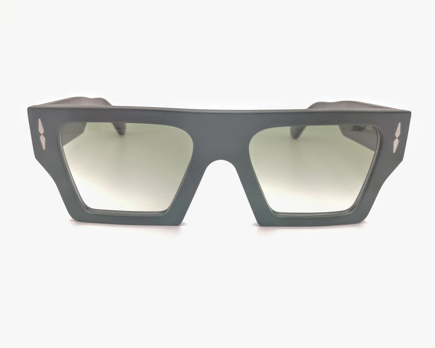 gafas de sol con montura rectangular ancha en color verde mate y detalles metálicos