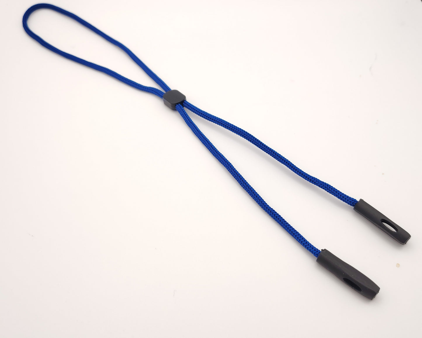 cordon ajustable de color azul para gafas con extremos de goma negra