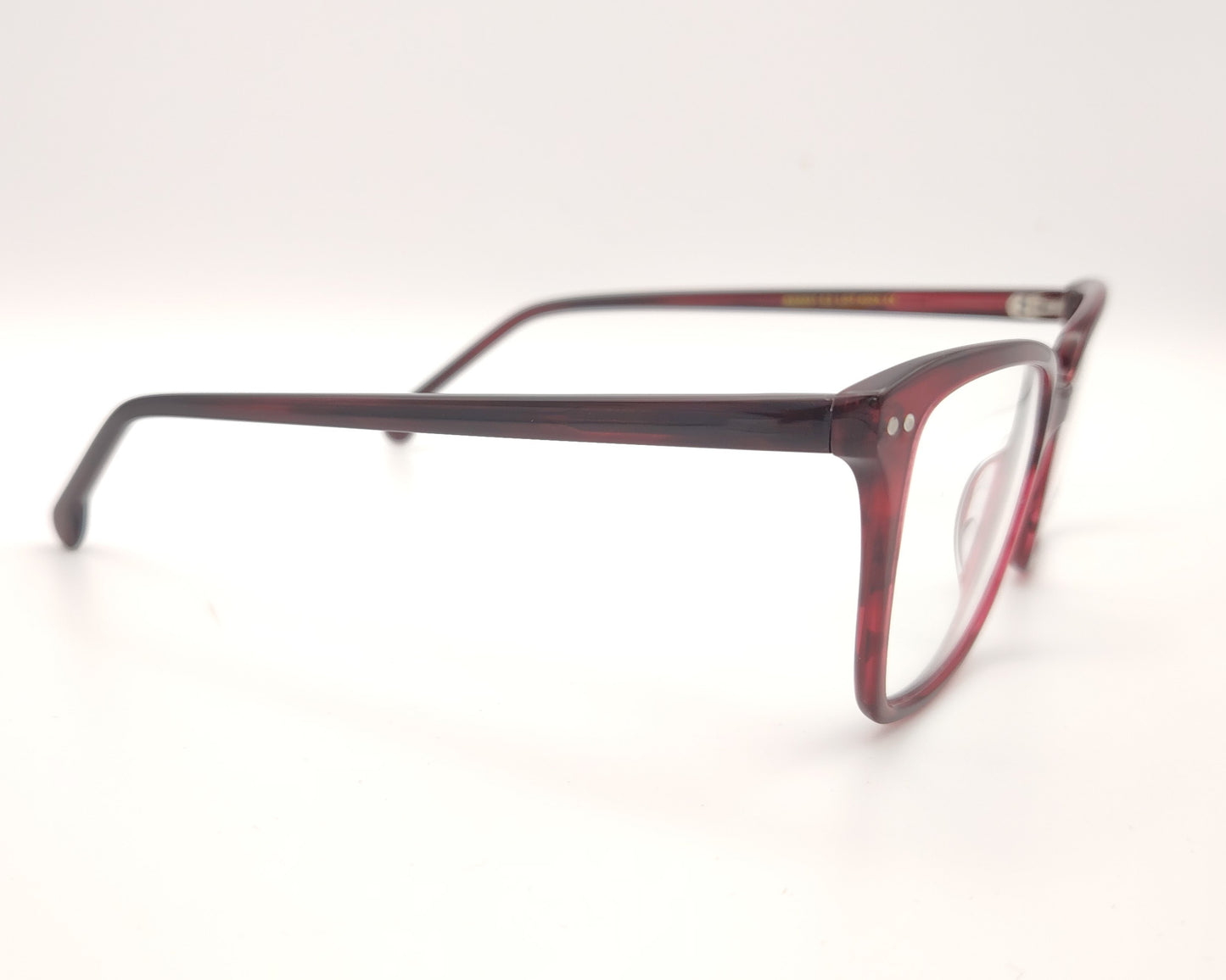 gafas graduadas rectangulares rojo translúcido ligeras diseño moderno