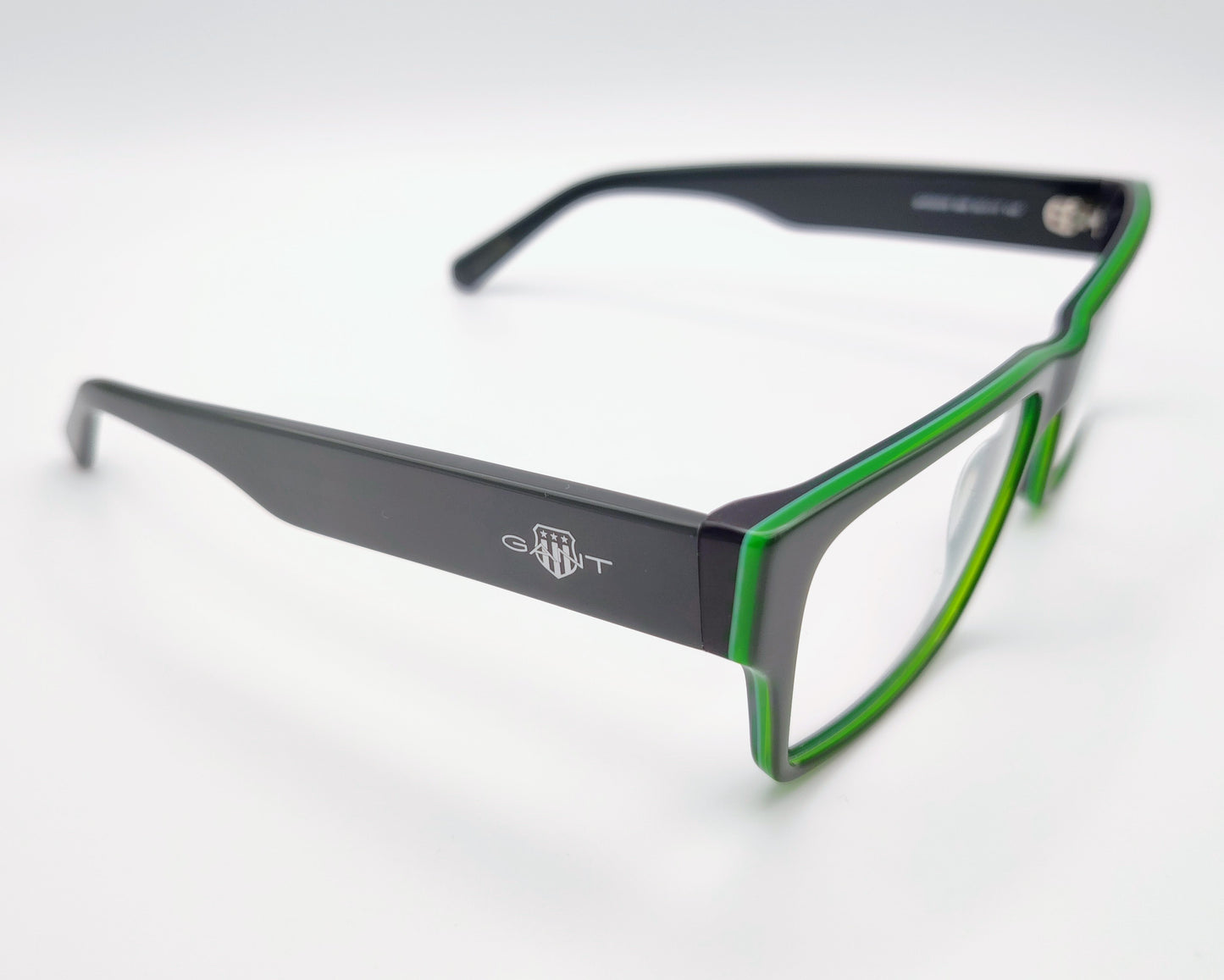 gant ga50029 098 gafas graduadas de forma rectangular con montura en negro y verde que aportan un toque distintivo y moderno, diseño robusto y elegante ideal para el día a día