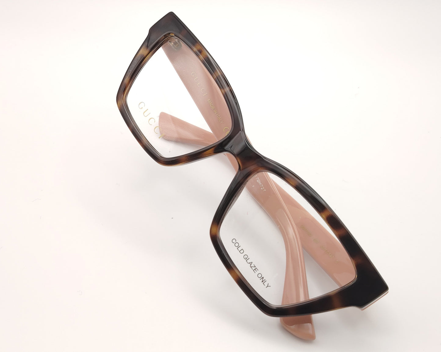 gucci gg1715o 005 gafas de acetato de estilo cat eyes color habana en el frente y rosa empolvado en las varillas