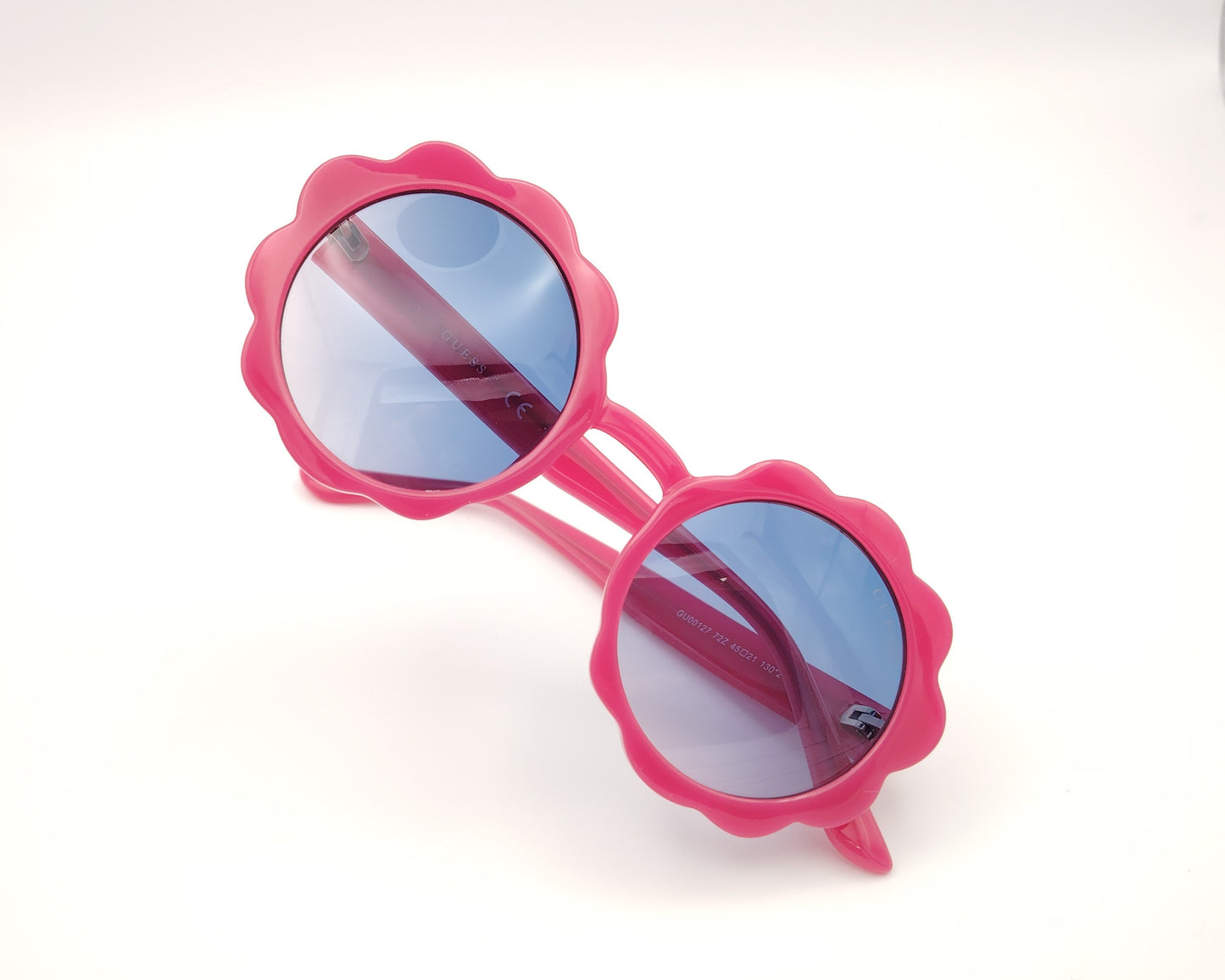gafas de sol para niña guess gu00127 72z en forma de flor montura de pasta rosa con lentes degradadas en azul estilo divertido y juvenil