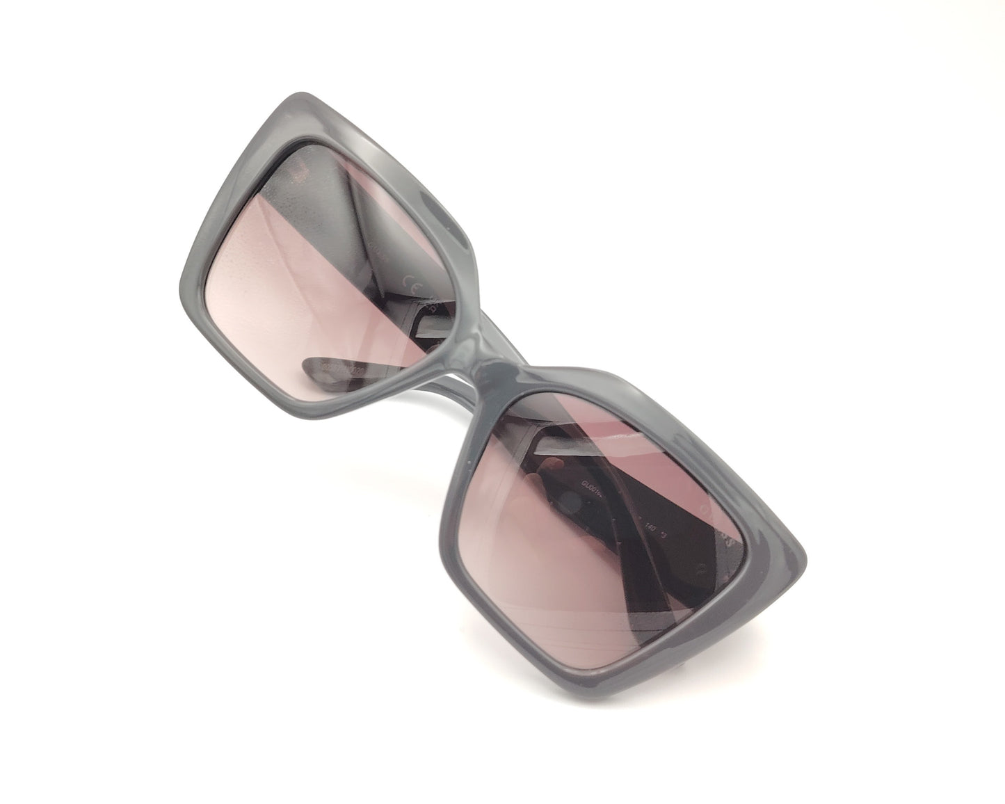 GUESS GU00162 20F
