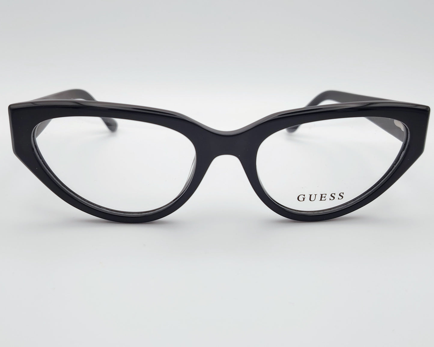 guess gu50113 001 gafas de acetato en formato cat eyes en color negro con logo dorado en las varillas