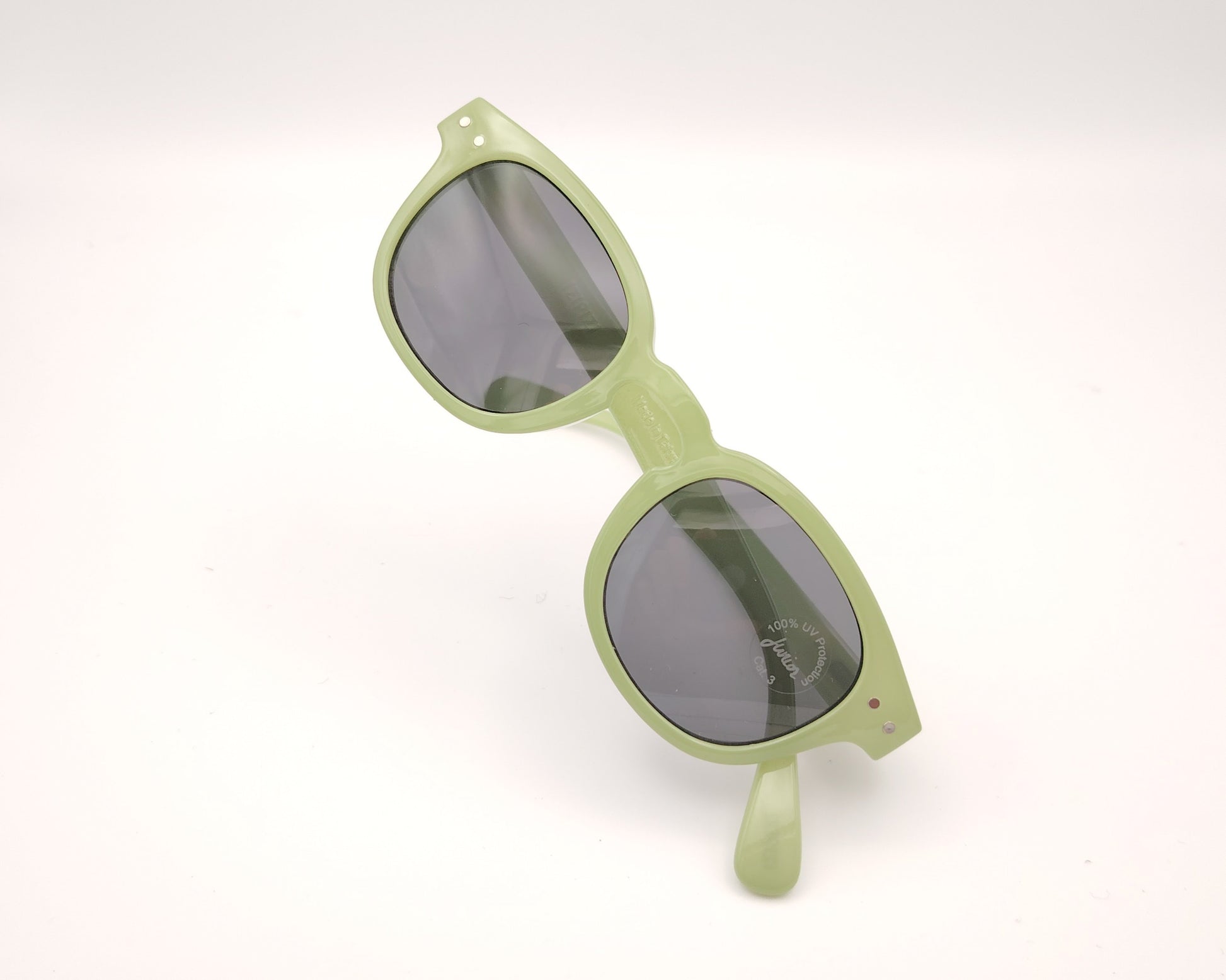 gafas de sol infantiles izipizi junior sun c en color verde claro
