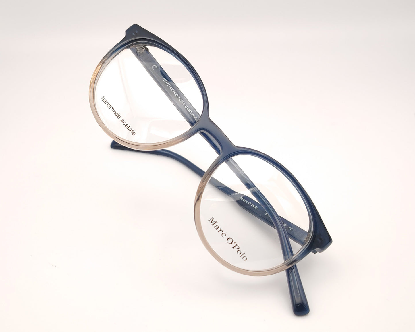 gafas redondas de acetato marc o’polo con degradado azul y beige y diseño artesanal