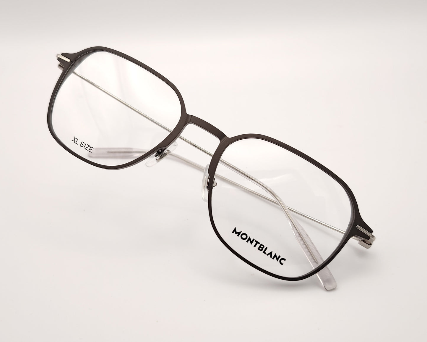 gafas montblanc de aluminio gris oscuro con forma aviador y varillas metálicas finas hechas en japón