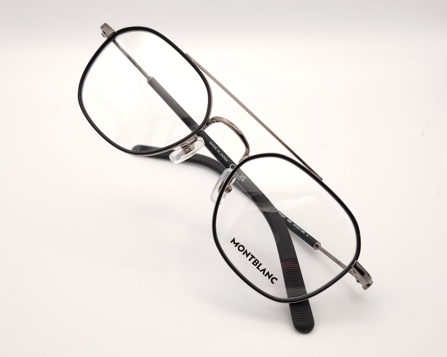 gafas montblanc metálicas de forma rectangular con doble puente y varillas negras