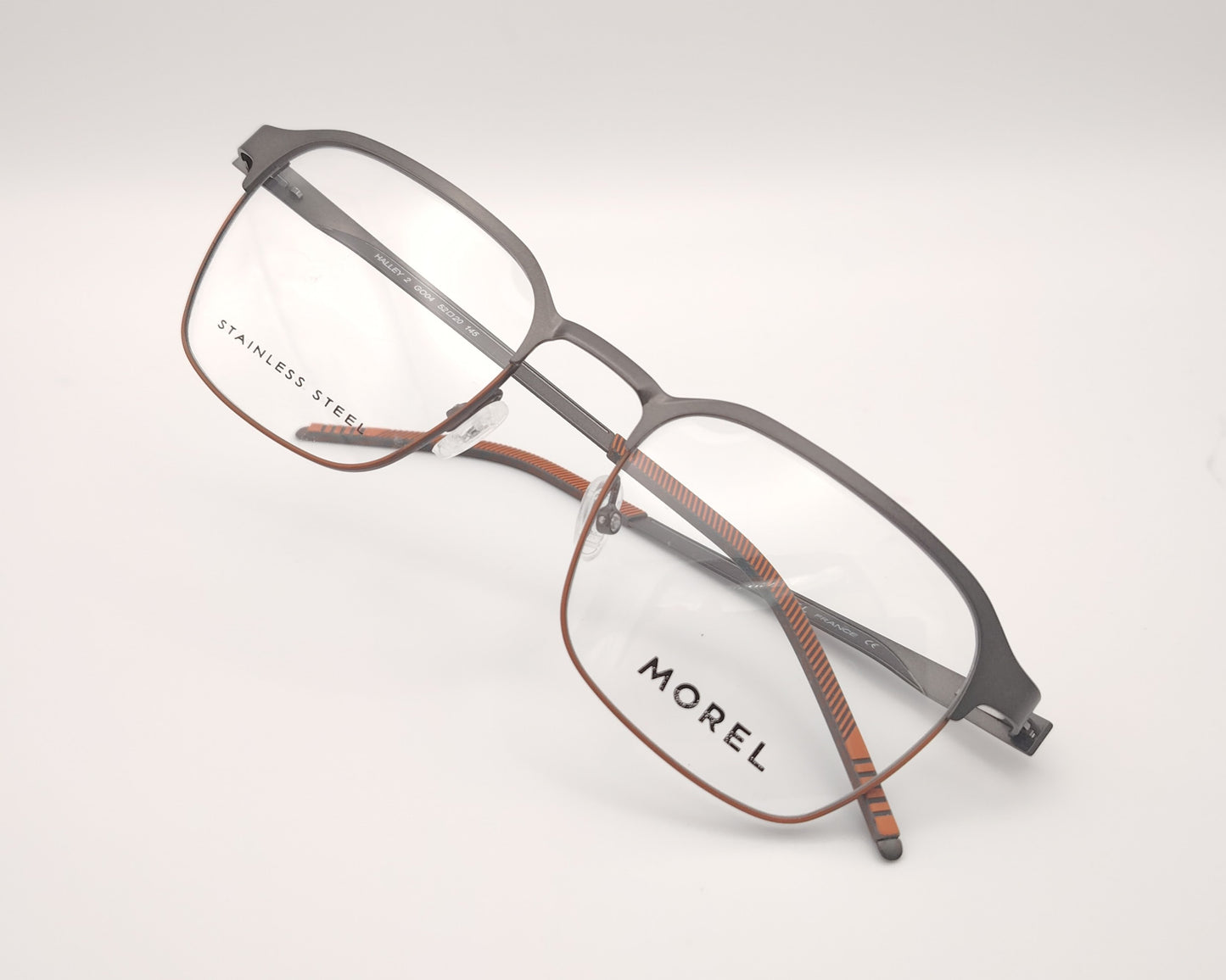 gafas morel de metal ligero en grafito mate con detalles en ocre