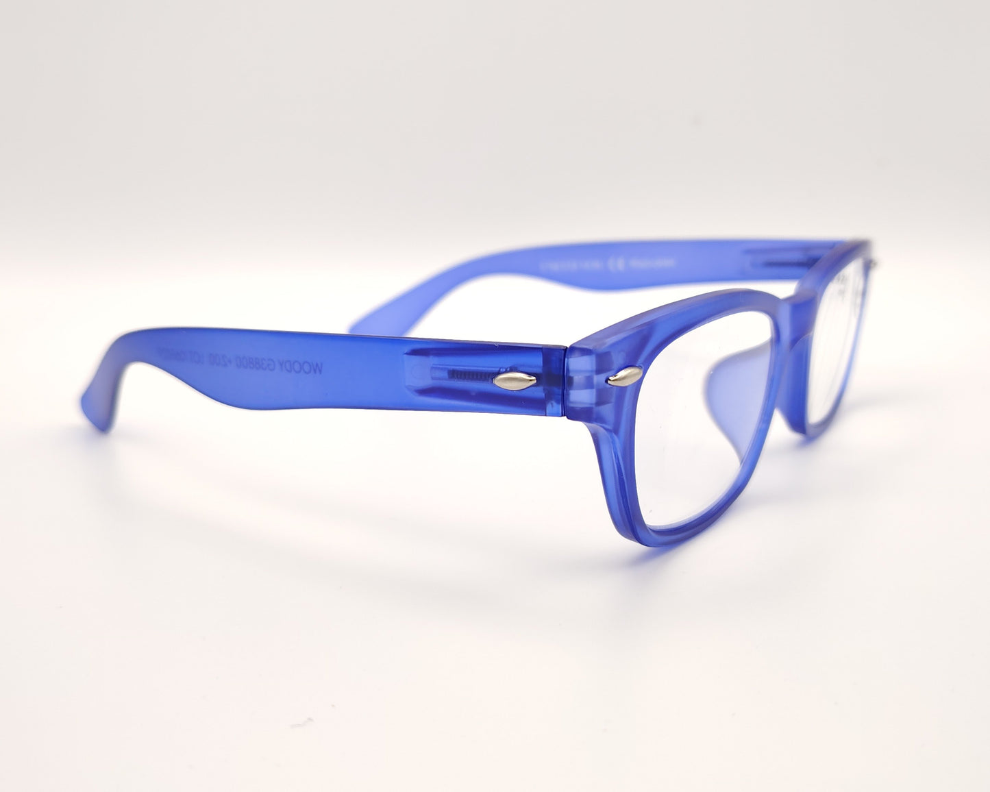 gafas de presbicia rectangulares color azul translúcido con detalles metálicos en la montura