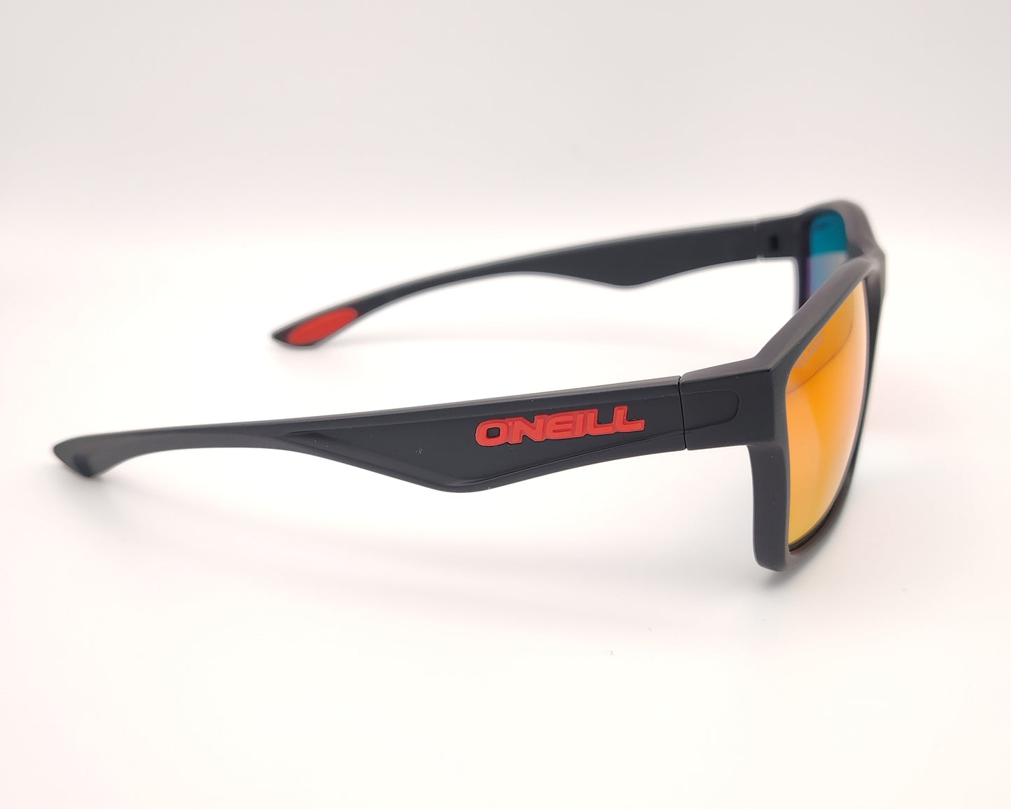 gafas de sol o'neill ons 9024 c104p montura negro mate con lentes espejadas rojo naranja polarizadas diseño deportivo