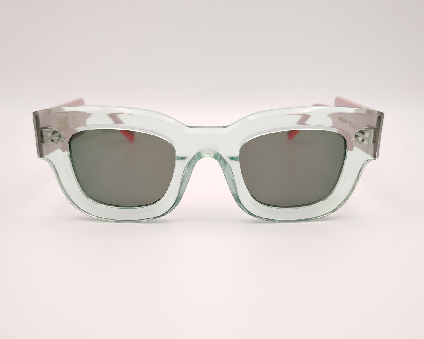 gafas de sol paname brendon c3 verde agua con varillas rosa pastel y lentes oscuras