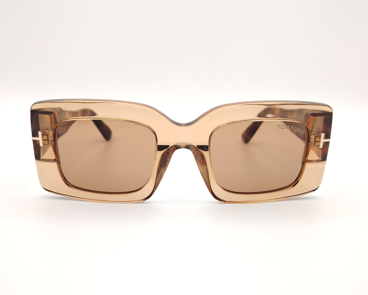 gafas de sol cuadradas tom ford con varillas en carey y frontal caramelo translúcido