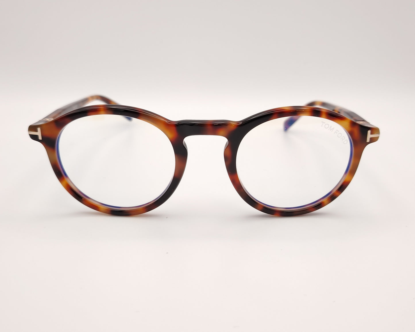 tom ford tf5979b 053 gafas de vista en acetato habana con forma redonda y detalle metálico en varillas