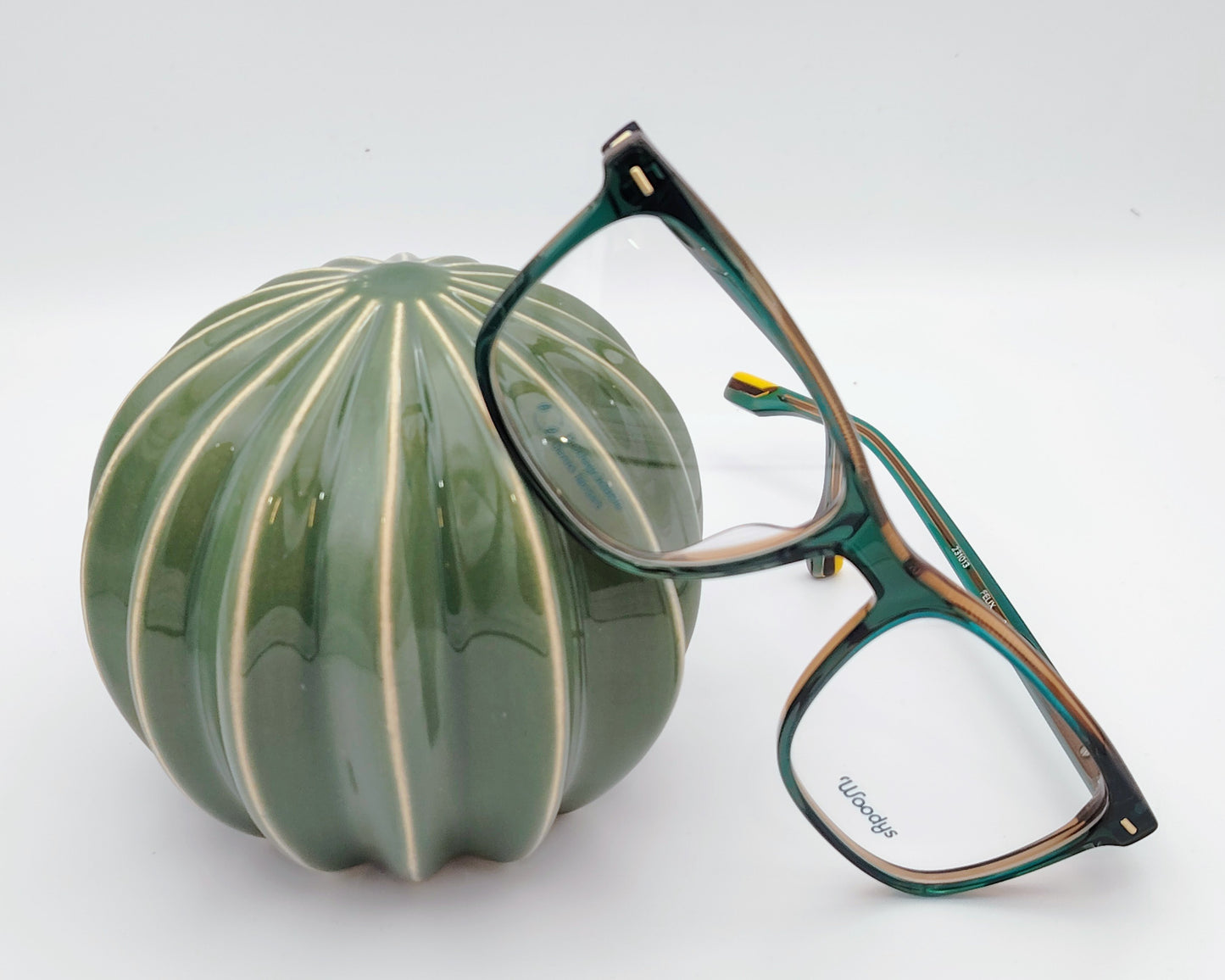 woodys felix gafas de acetato en formato cuadrado en color verde azulado y marrón traslúcido