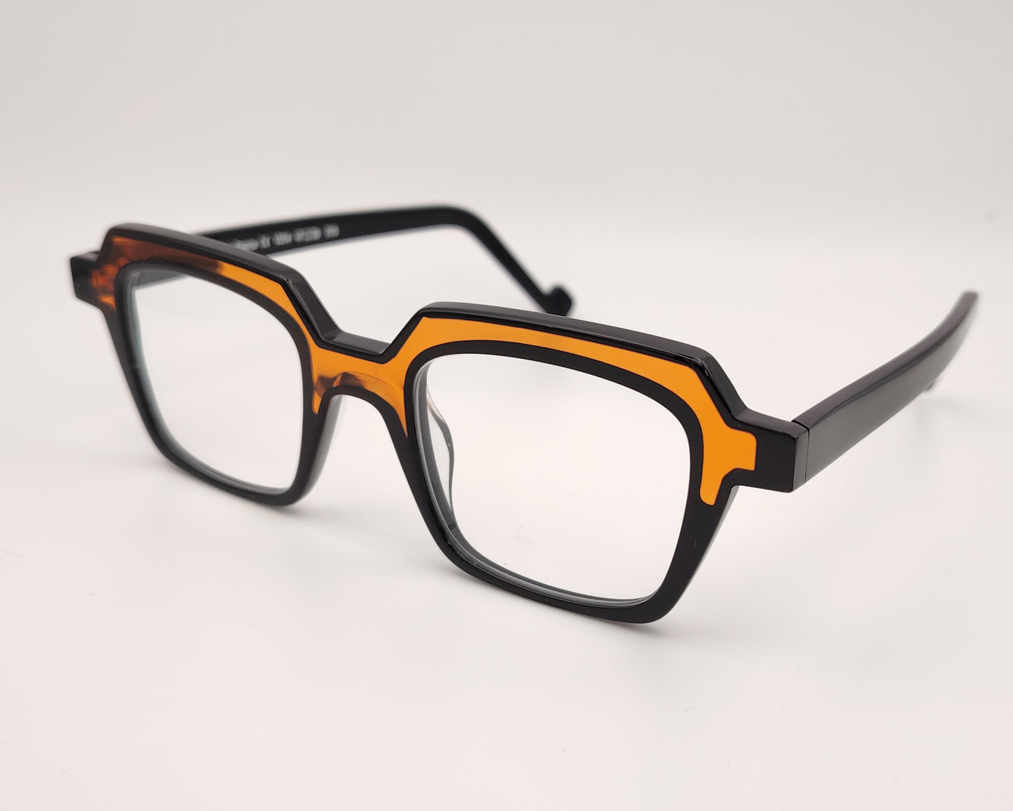 xit v314 015 gafas de acetato en formato cuadrado en color negro y ocre traslúcido