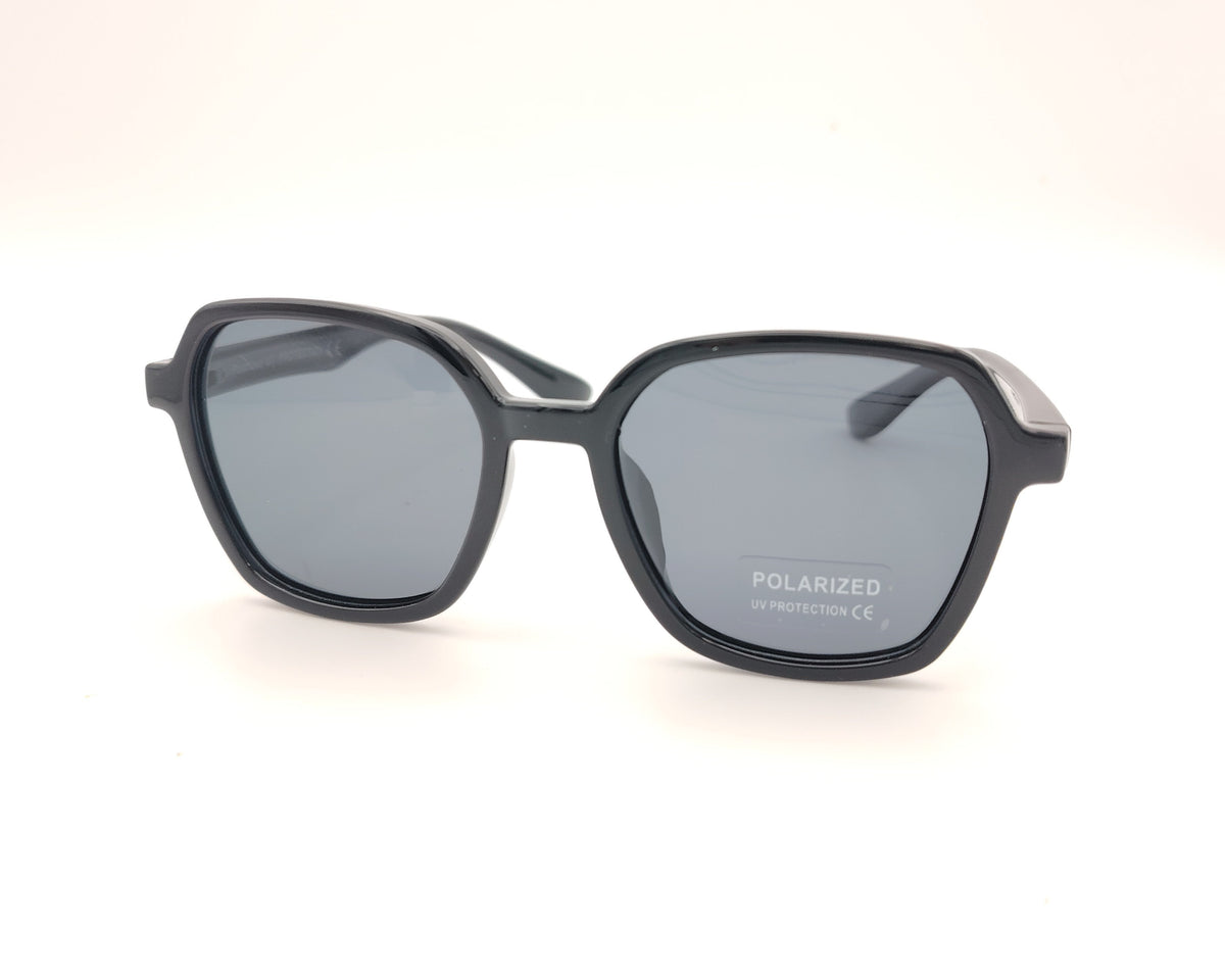gafas de sol infantiles polarizadas con montura cuadrada negra brillante y lentes grises con protección uv