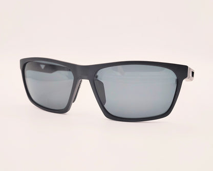 gafas de sol deportivas adidas sp0097 negro mate con lentes polarizadas y diseño de varilla técnica con ventilación lateral