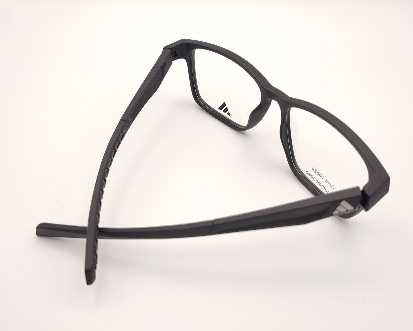gafas graduadas adidas sp5133 002 negras mate rectangulares de estilo deportivo