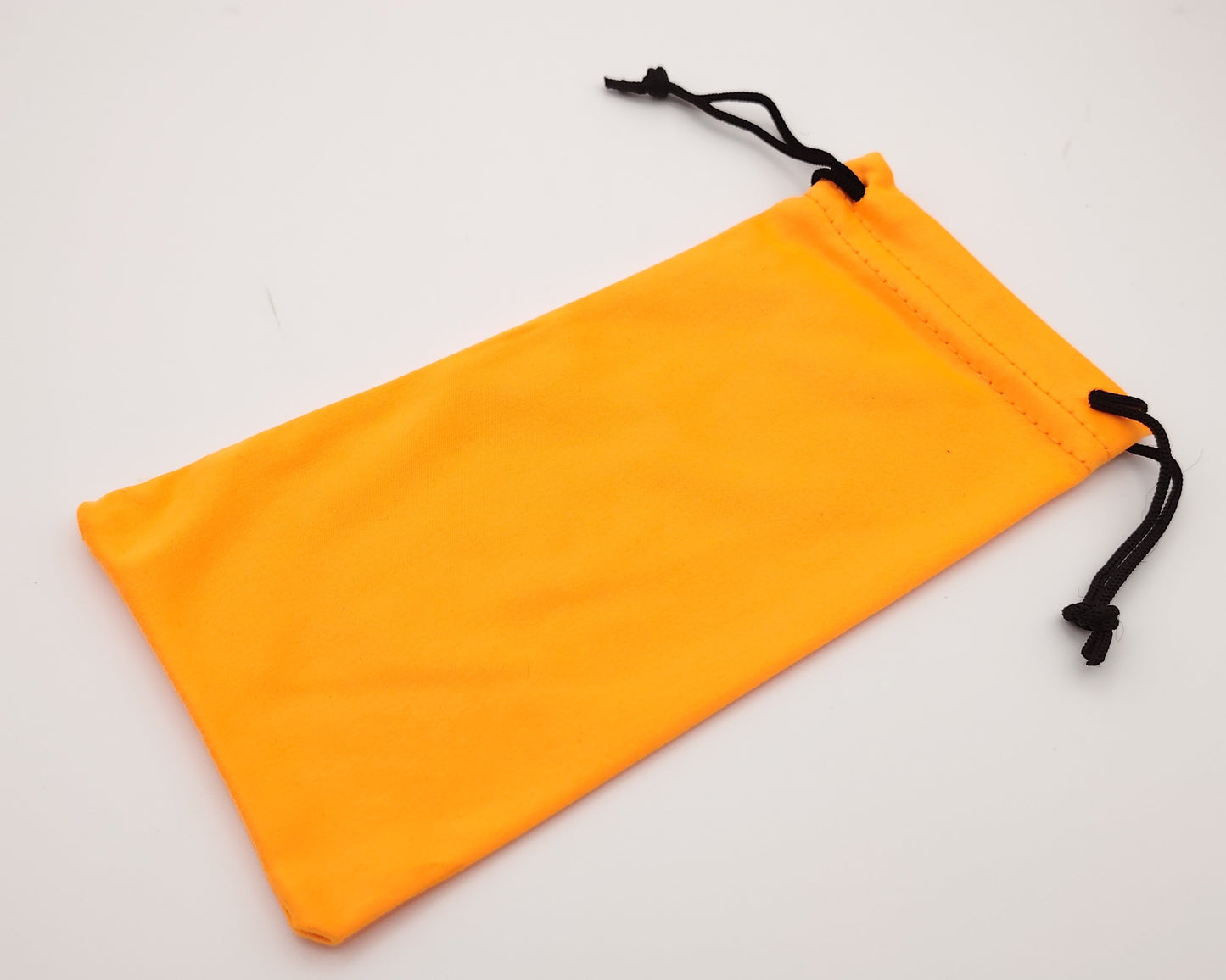bolsa de microfibra para gafas con cordón en naranja
