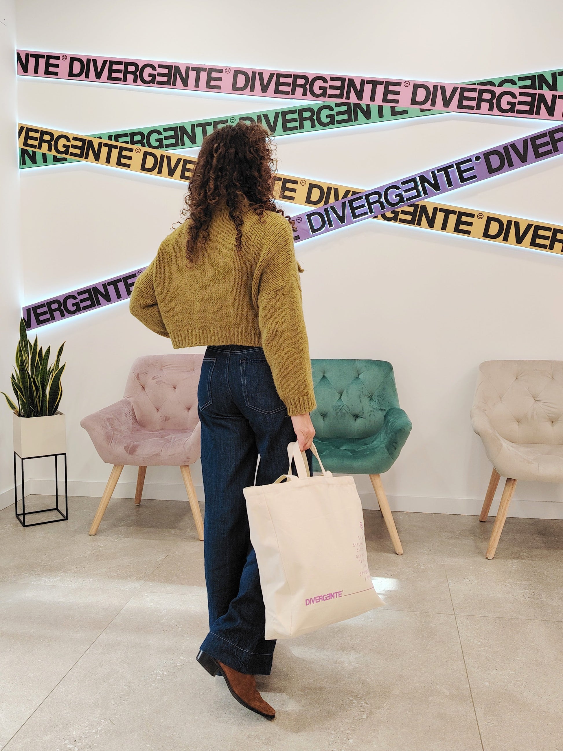 bolsa tote divergente de algodón reciclado blanco roto con cremallera lateral