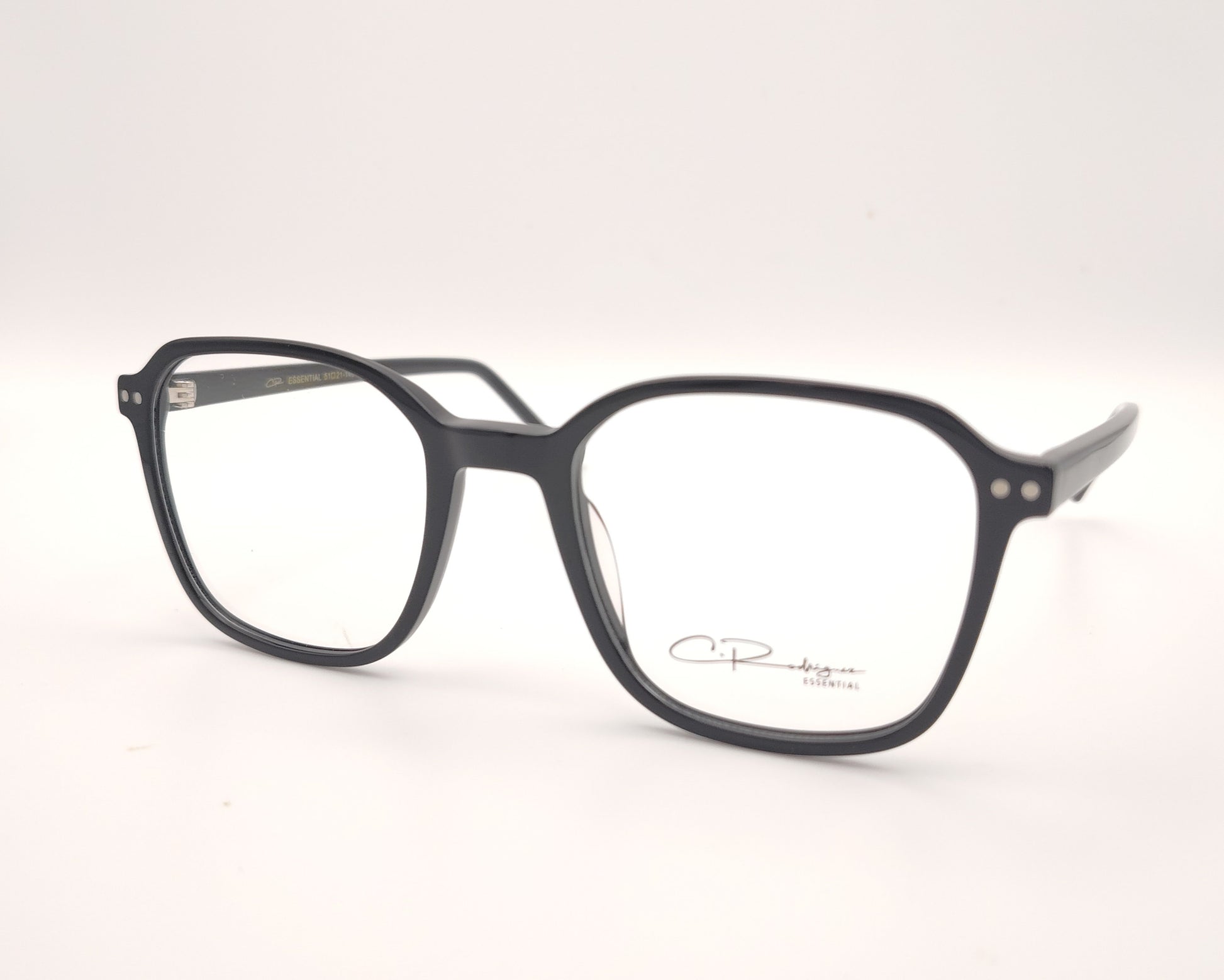 gafas graduadas en color negro y forma cuadrada suave