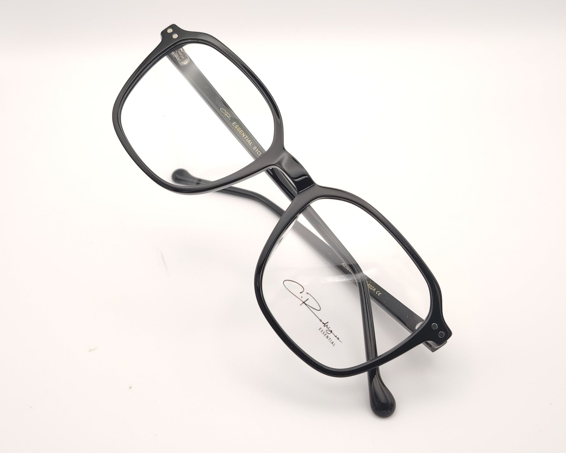 gafas graduadas en color negro y forma cuadrada suave