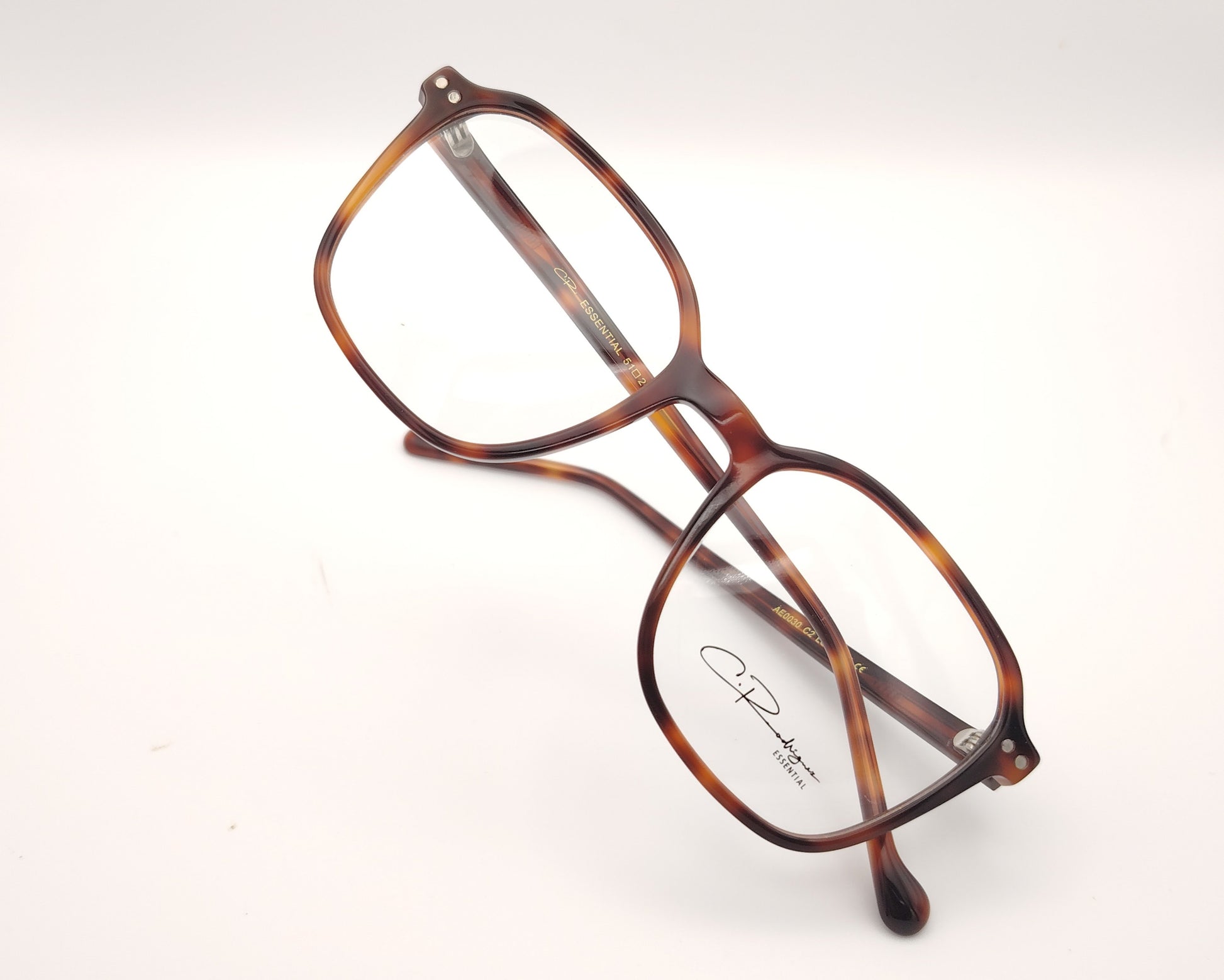 gafas graduadas en color carey y forma cuadrada suave