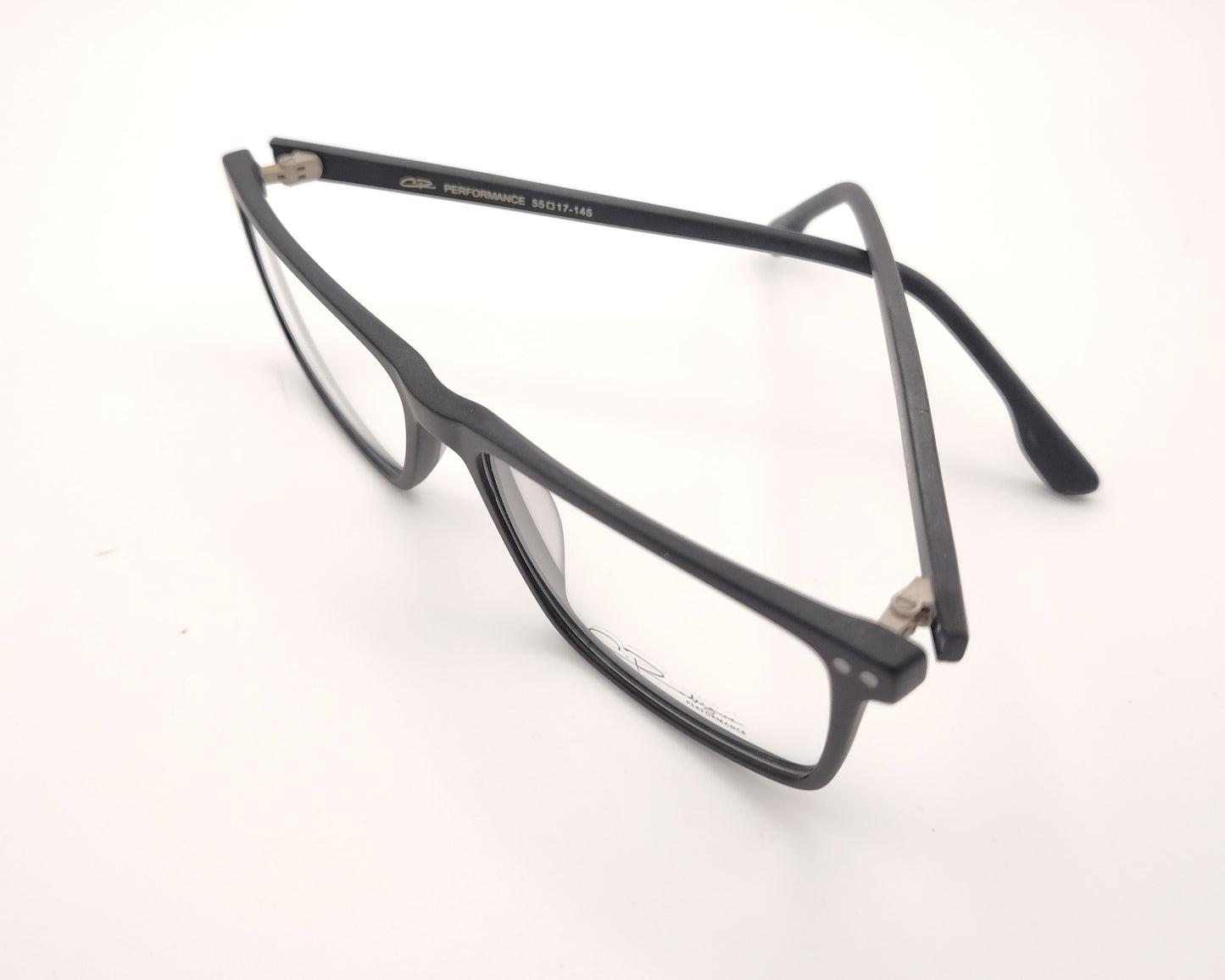 gafas graduadas rectangulares en negro mate ligeras de diseño moderno