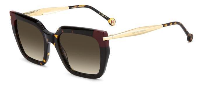 gafas de so carolina herrera en acetato marrón con detalles en burdeos y varillas doradas