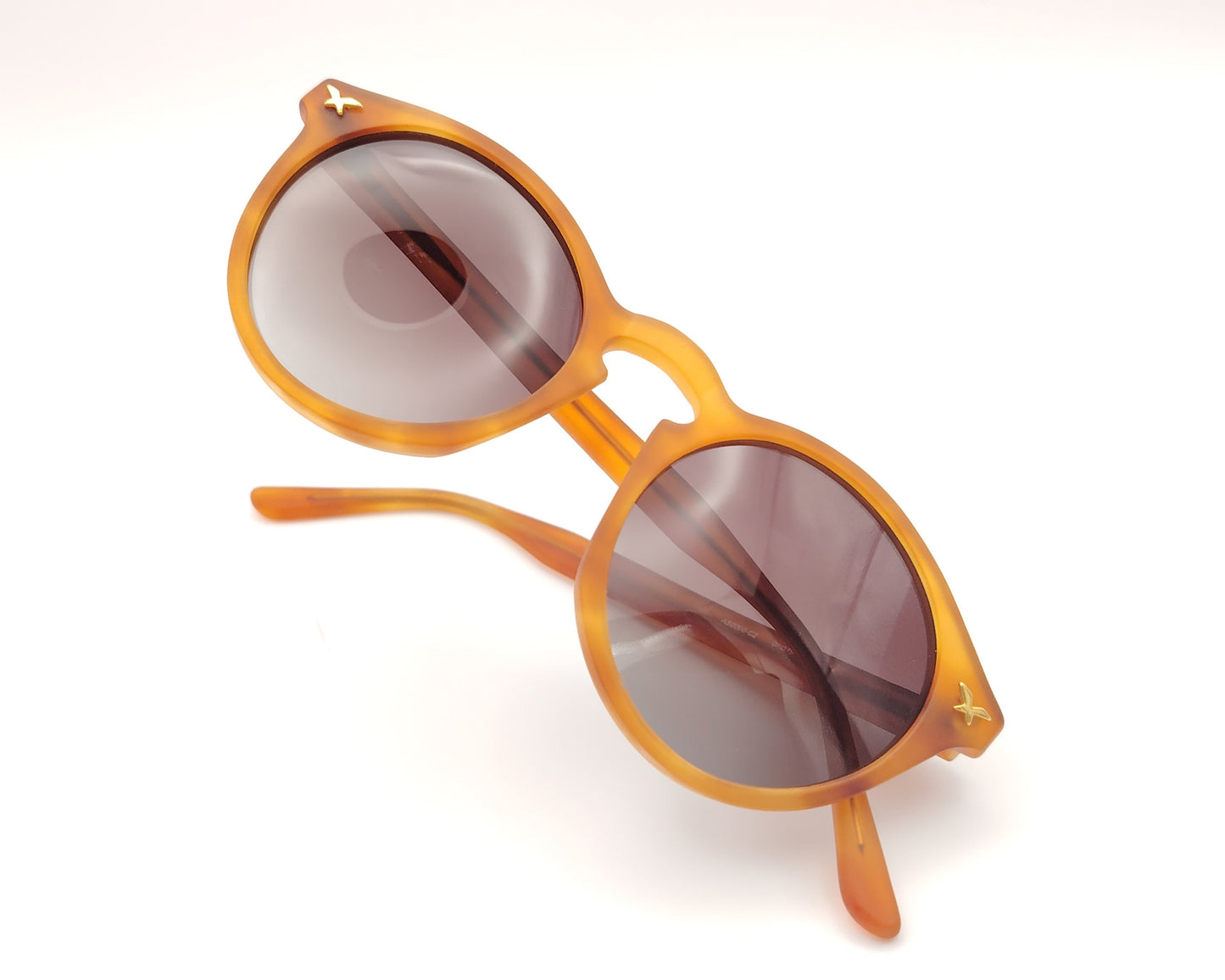 gafas de sol de acetato color ámbar translúcido con lentes degradadas polarizadas para caras pequeñas