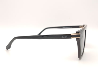 gafas de sol negras de acetato con frente recto y detalles metálicos dorados en el puente y las varillas con lentes polarizadas oscuras