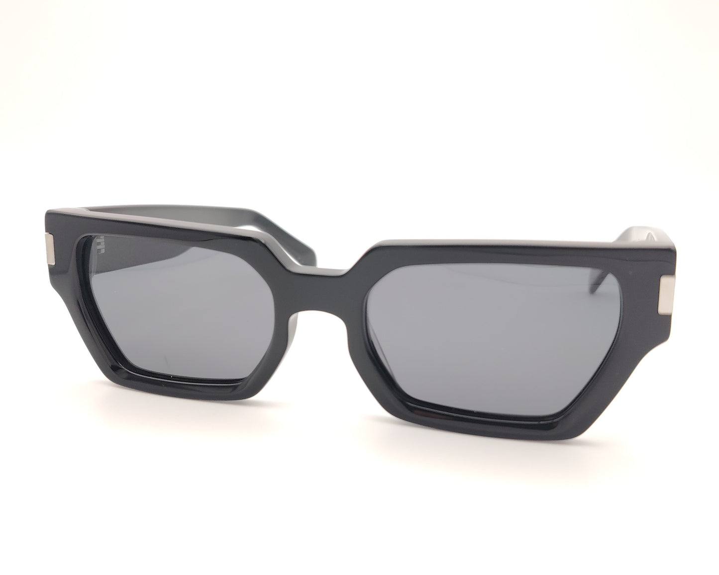 gafas de sol negras de acetato con forma geométrica y lentes oscuras polarizadas