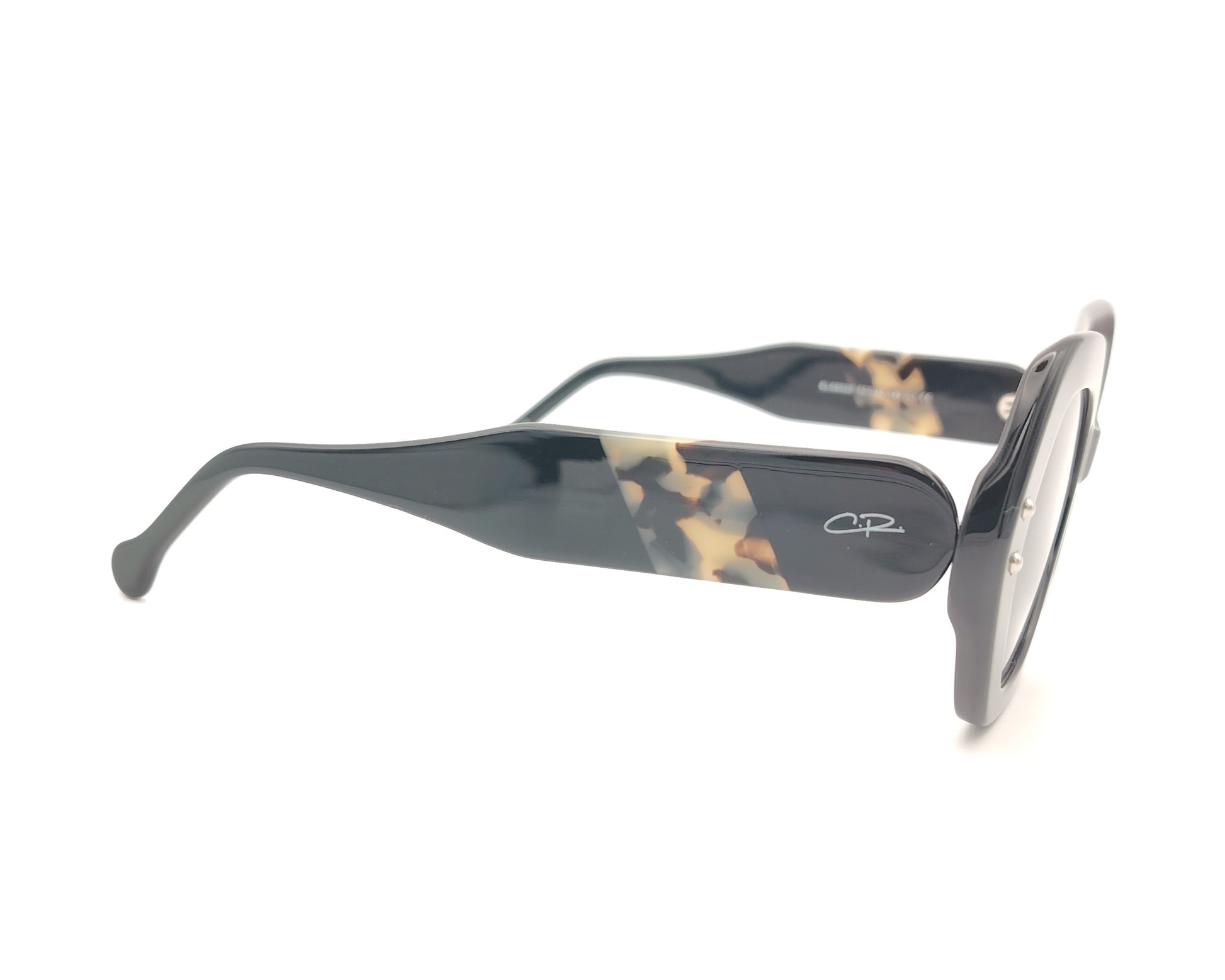 gafas de sol negras de acetato con lentes polarizadas negras y forma amplia