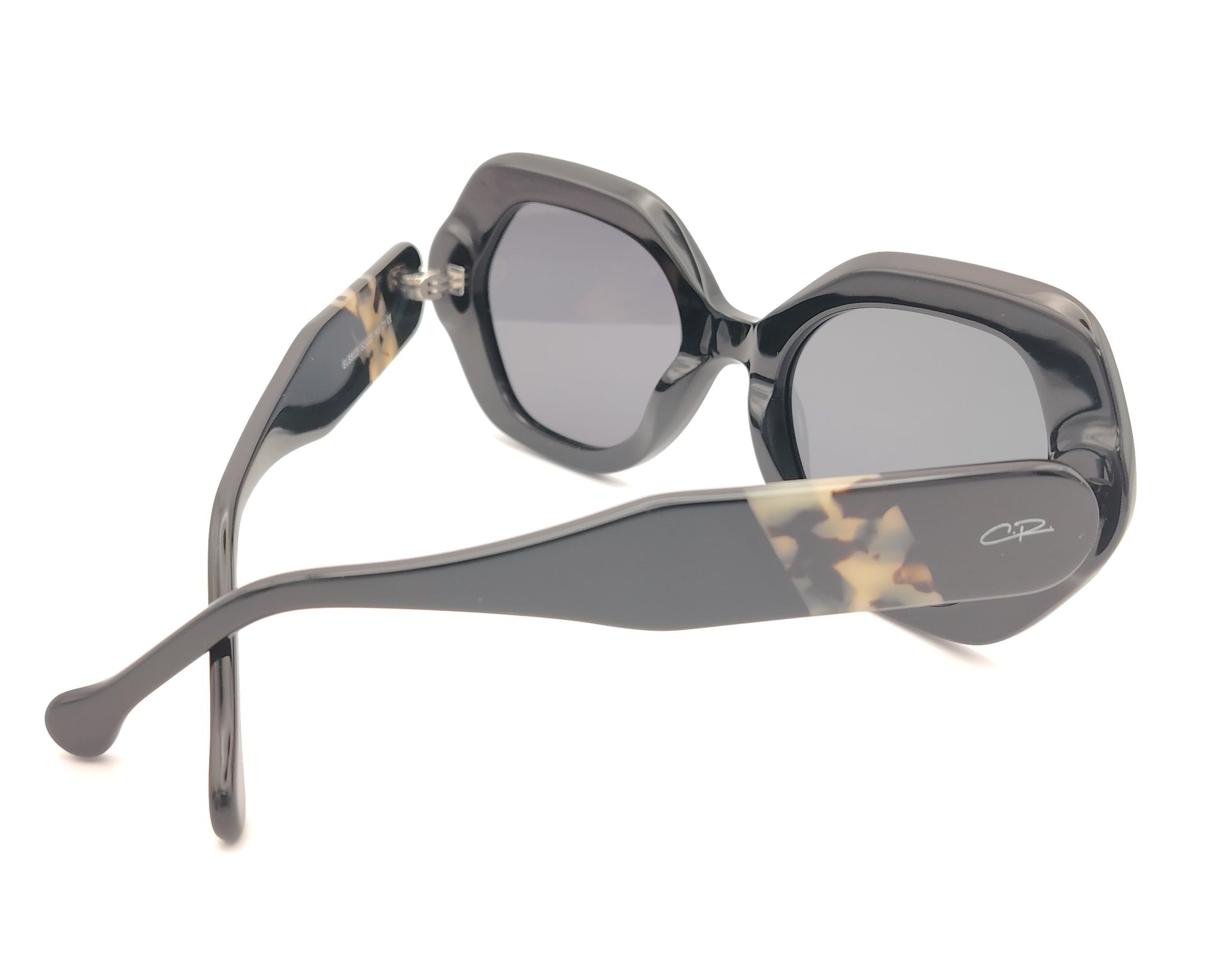 gafas de sol negras de acetato con lentes polarizadas negras y forma amplia
