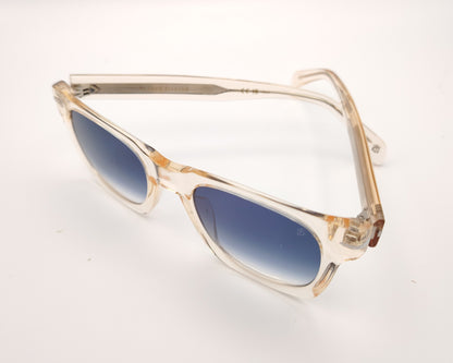 gafas de sol transparentes color champagne con lentes degradadas azules