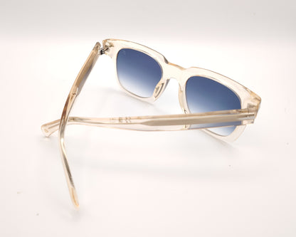 gafas de sol transparentes color champagne con lentes degradadas azules