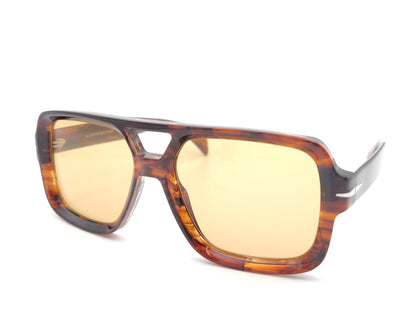 gafas de sol carey con montura rectangular oversize y lentes color ámbar