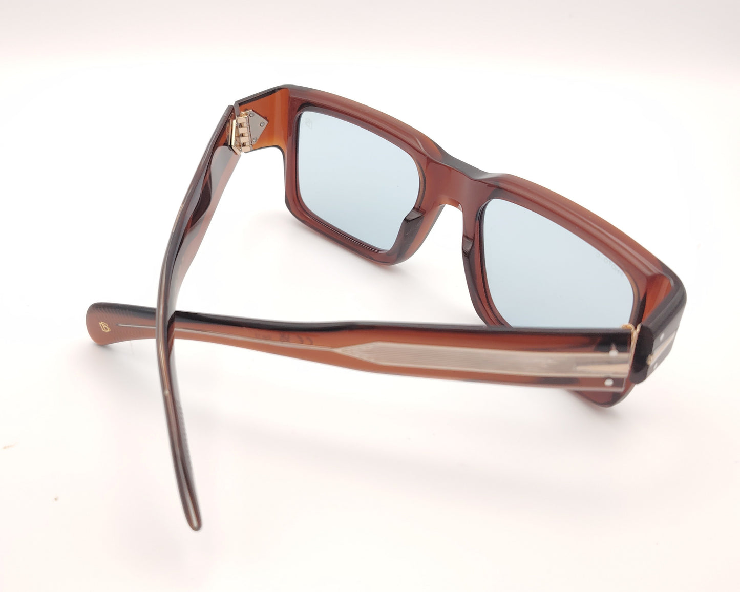 gafas de sol rectangulares de acetato marrón translúcido con lentes azules fotocromáticas