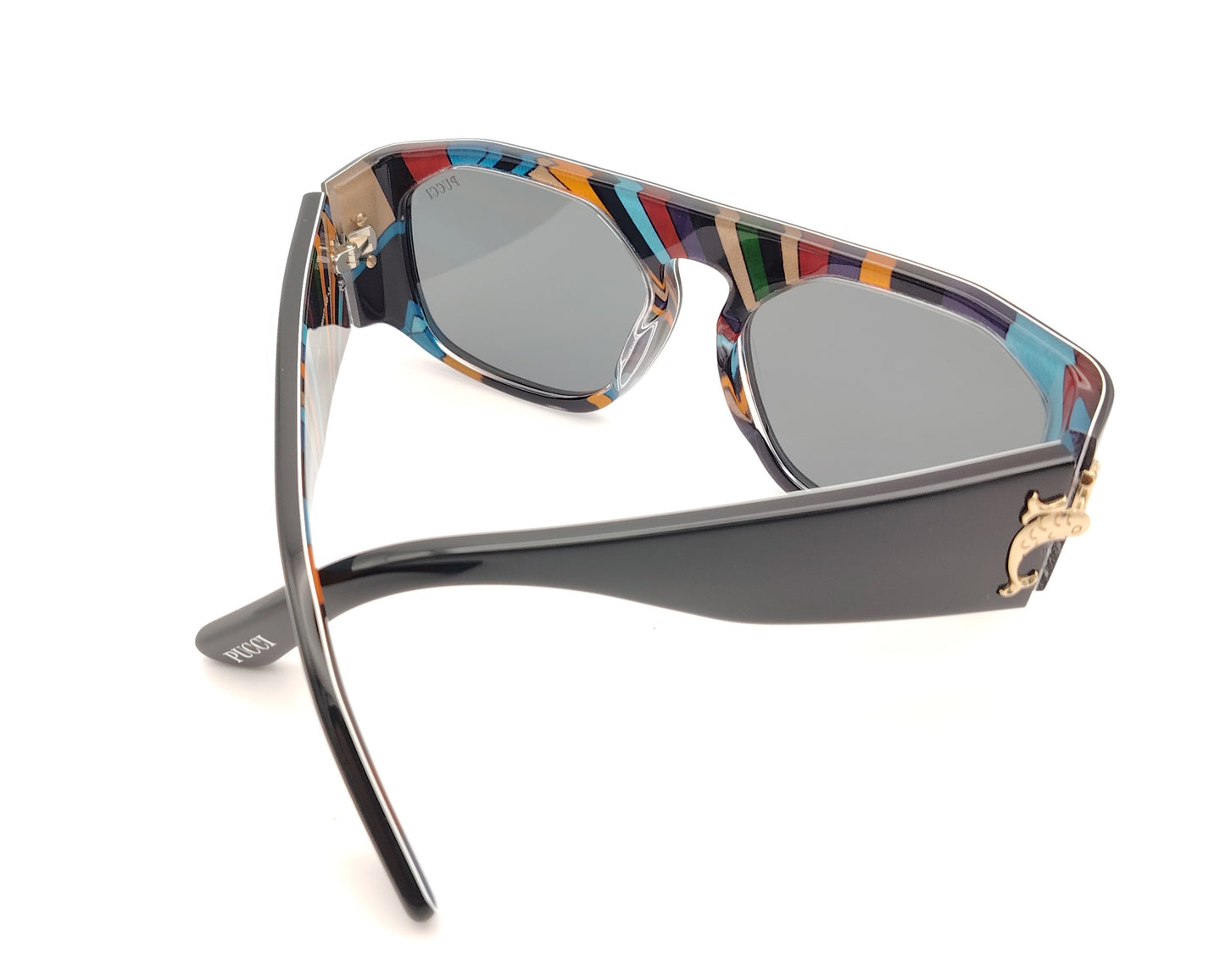 gafas de sol emilio pucci negras con  estampado multicolor en el interior y detalle dorado en las varillas
