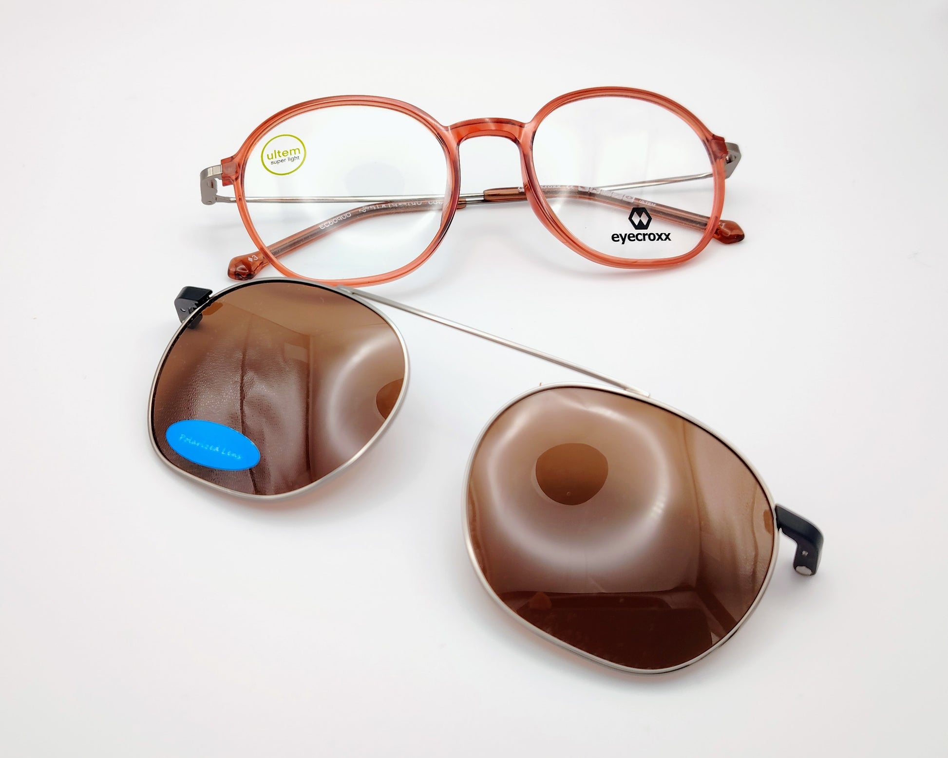 gafas eyecroxx ec609 c3 montura geométrica redondeada  color naranja suave con clip solar magnético metálico polarizado