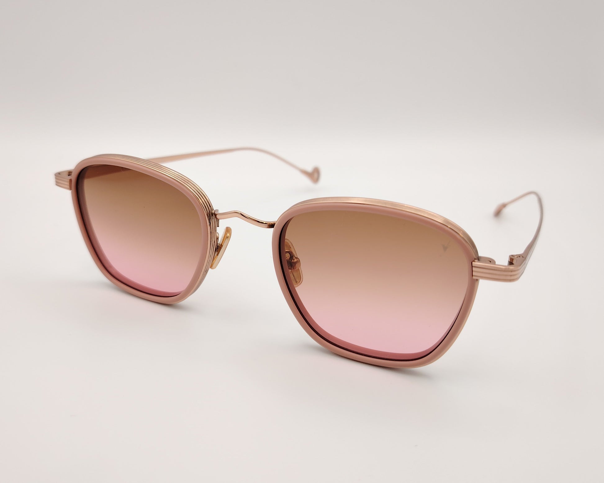eyepetizer glide c q-9-44 gafas de sol en tono oro rosa con lentes degradadas en rosa