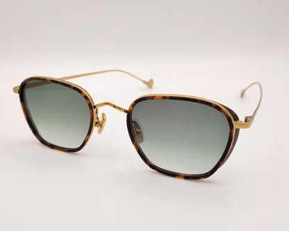 eyepetizer honore c i-4-25 gafas de sol con montura en carey y dorado diseño cuadrado suave con lentes degradadas en verde