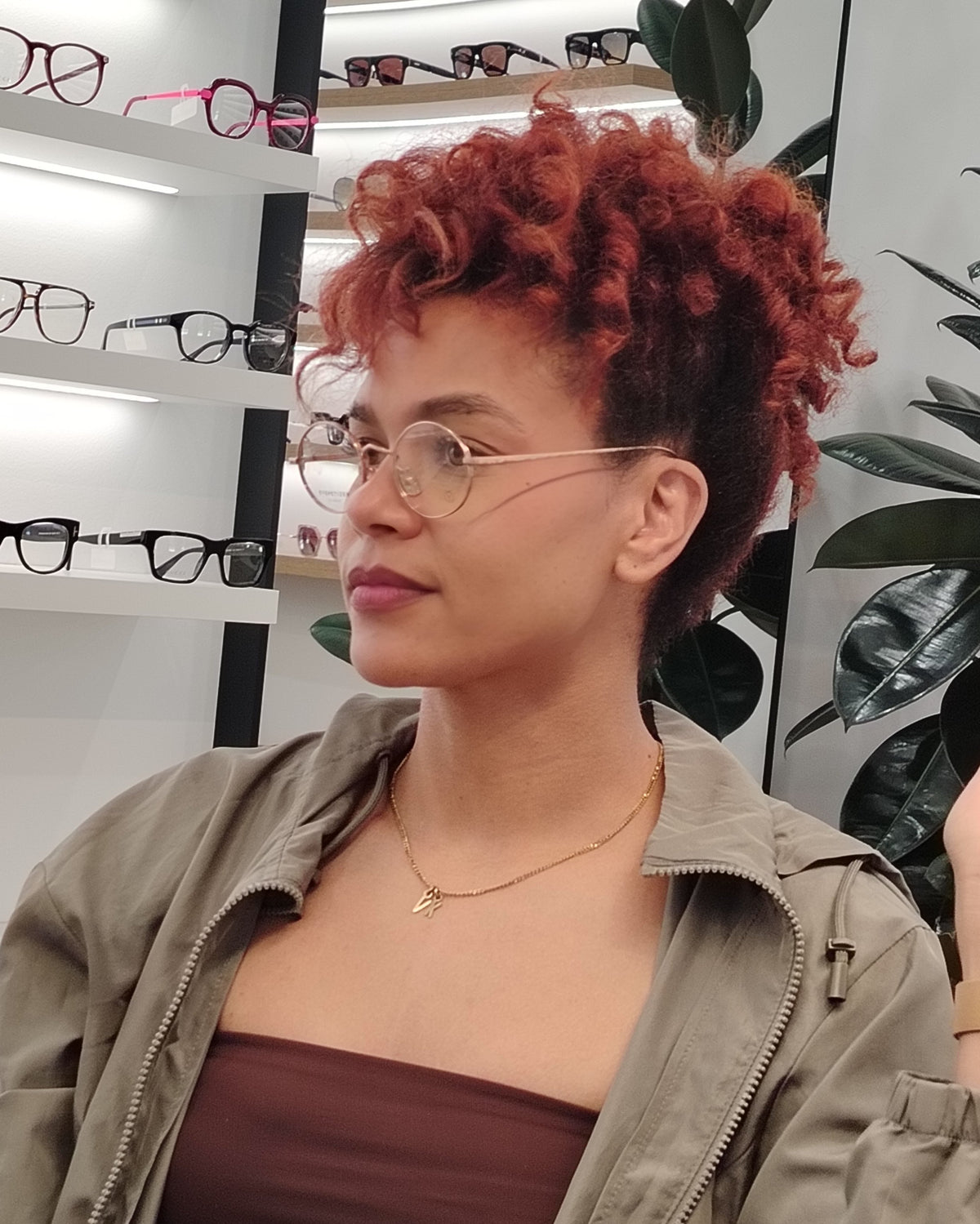 eyepetizer llenya opt c9 gafas graduadas con montura metálica en color oro rosa diseño redondeado ligero y elegante