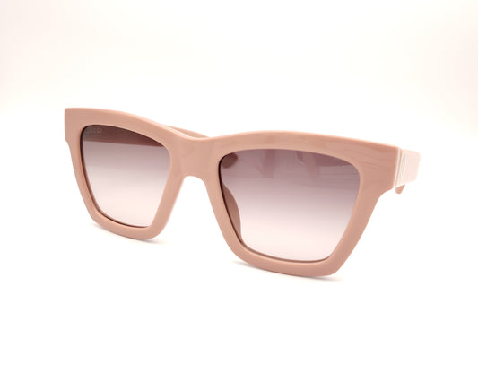 gafas de sol gucci cuadradas en color rosa empolvado con lentes degradadas