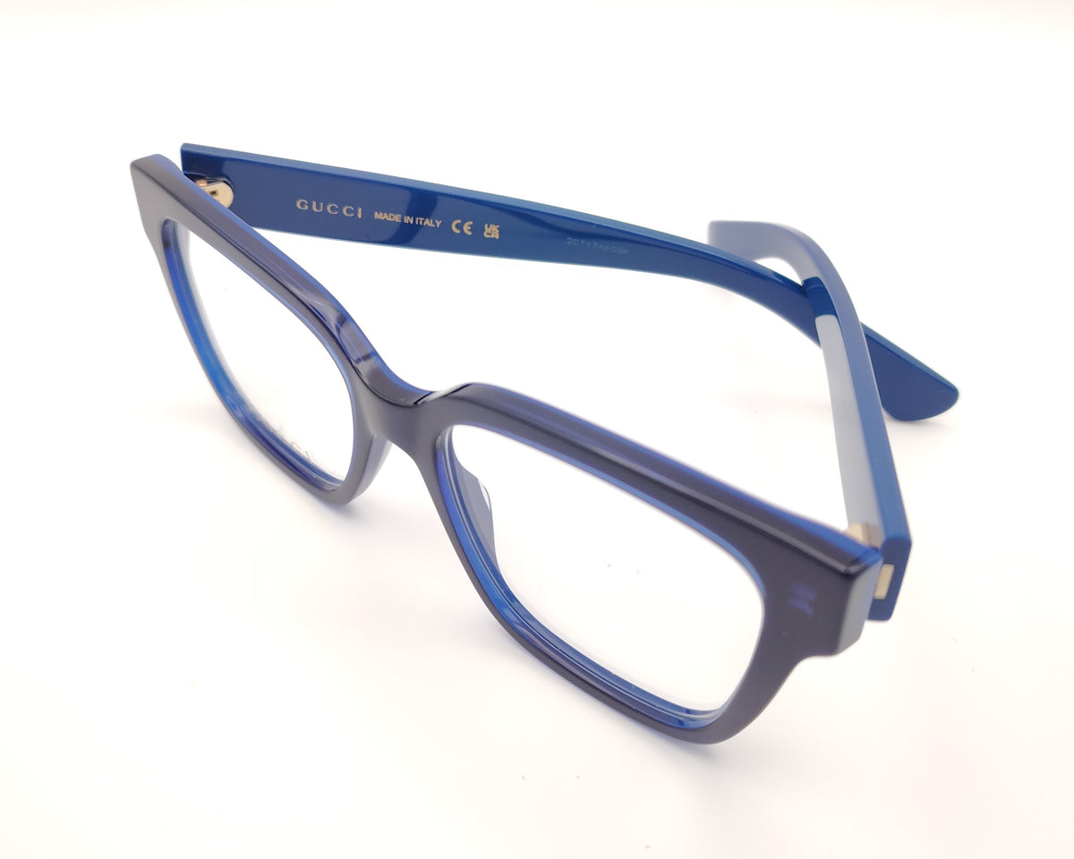 gafas cuadradas de pasta gucci en azul con logo en las varillas