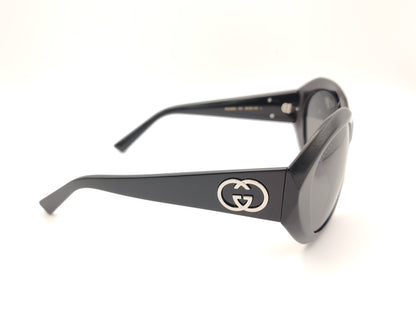 gafas de sol gucci gg2200s oversize de acetato negro con montura redondeada y logo gg metálico en las varillas