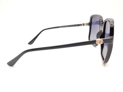 gafas de sol guess negras cuadradas con lentes gris azuladas degradadas y detalle dorado